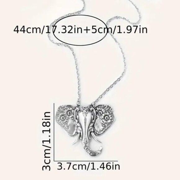 🌺 🌺 🌺 Vintage Style African Elephant Necklace - Picture 2 of 4